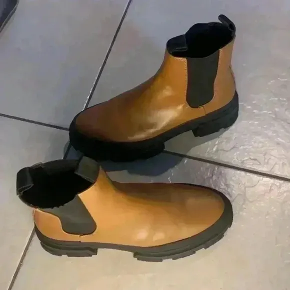 Zara Tan Black rubberized bottom boots size 39
