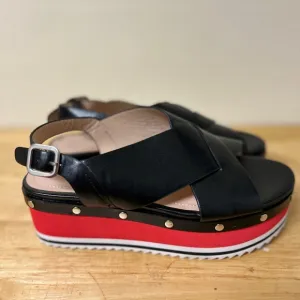 Zara Woman Chic Black and Red Platform studded‎ Sandals Cross-Strap Design 6.5