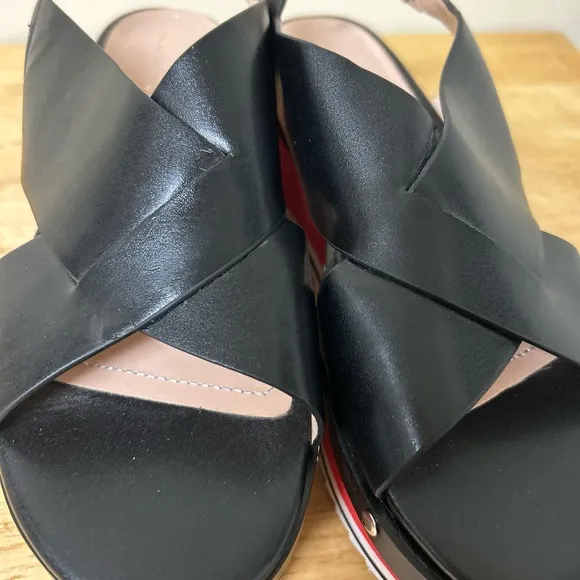 Zara Woman Chic Black and Red Platform studded‎ Sandals Cross-Strap Design 6.5