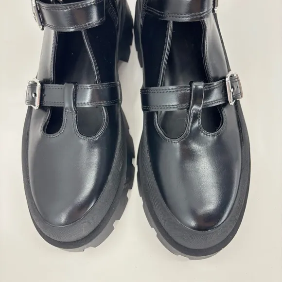 Zara Women's 10 Black Buckle Strap Boots Platform Mary Jane’s