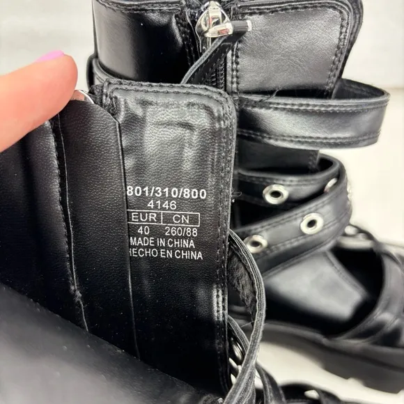 Zara Women's 10 Black Buckle Strap Boots Platform Mary Jane’s